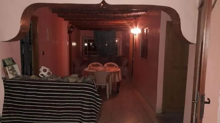 Auberge Almou - Lobi