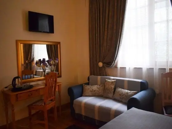 Auberge Alouette Guesthouse - Oda