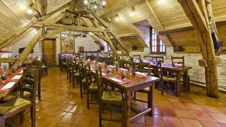 Auberge de la Beursaudiere - Yerinde Yemek