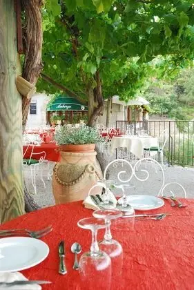 Auberge de la Tour de Brison - Yerinde Yemek