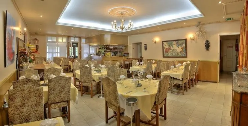Auberge des Ecluses - Yerinde Yemek