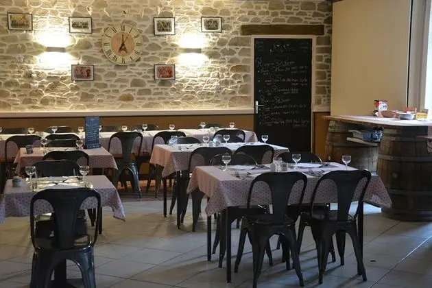 Auberge des Farfadets - Yerinde Yemek