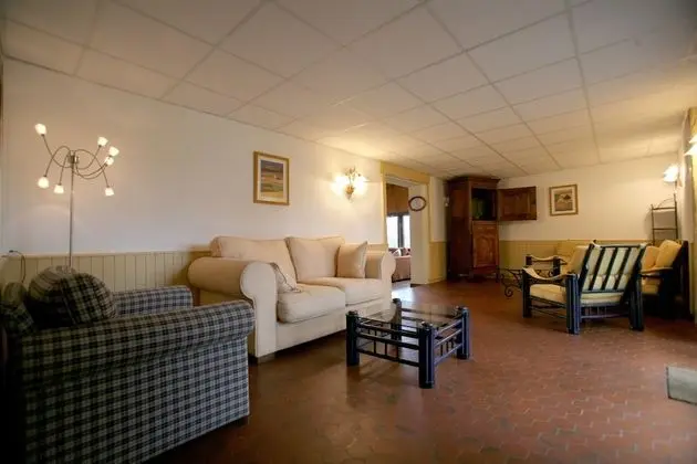 Auberge des Trois Pins - Lobi