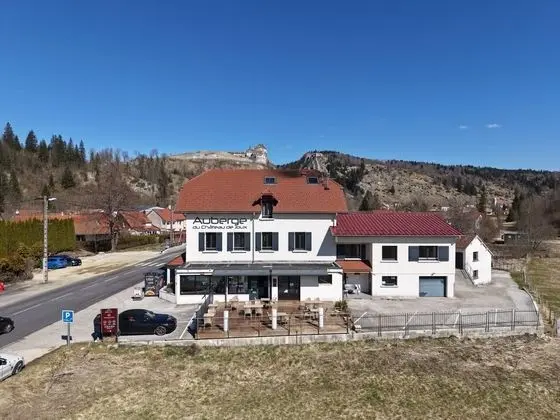 Auberge du Château de Joux - Dış Mekan