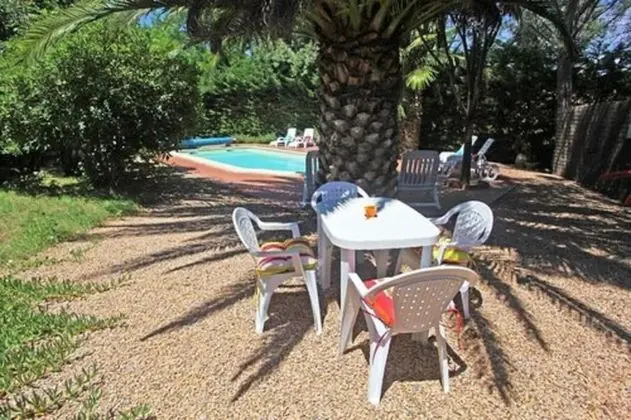 Auberge du Chateau - Dış Mekan