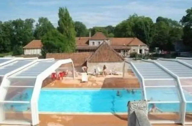 Auberge du Colombier - Havuz
