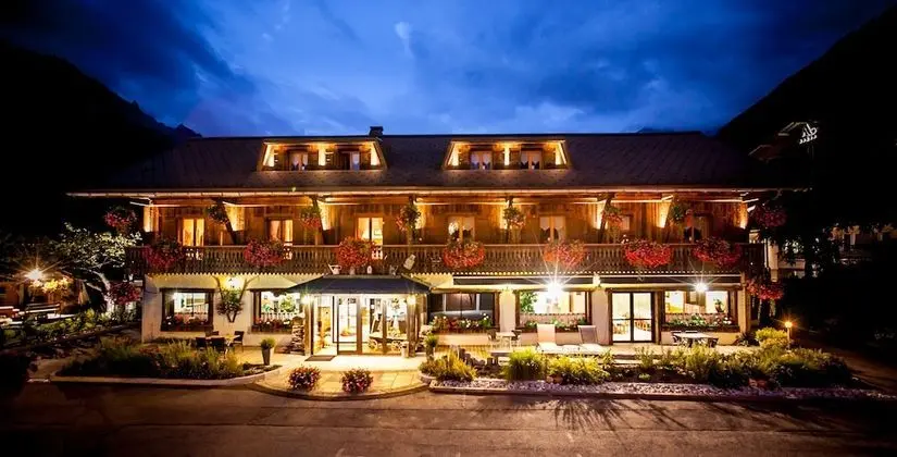 Auberge du Manoir - Dış Mekan