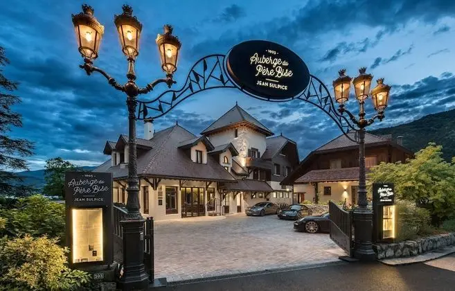Auberge Du Père Bise - Dış Mekan