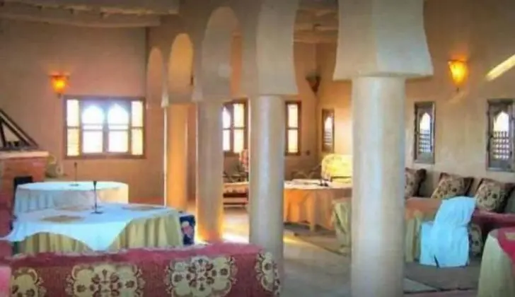 Auberge Famille Benmoro - Lobi