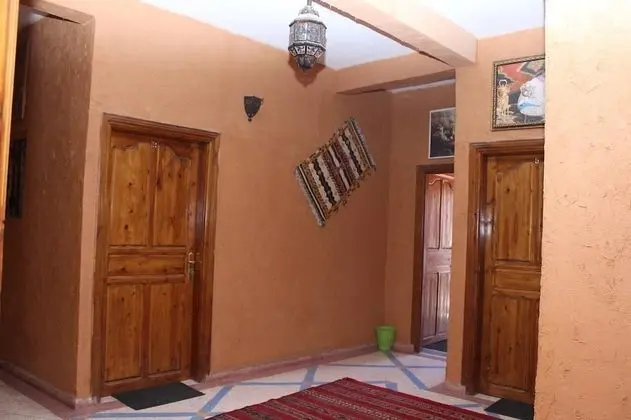 Auberge Les Amis - Lobi