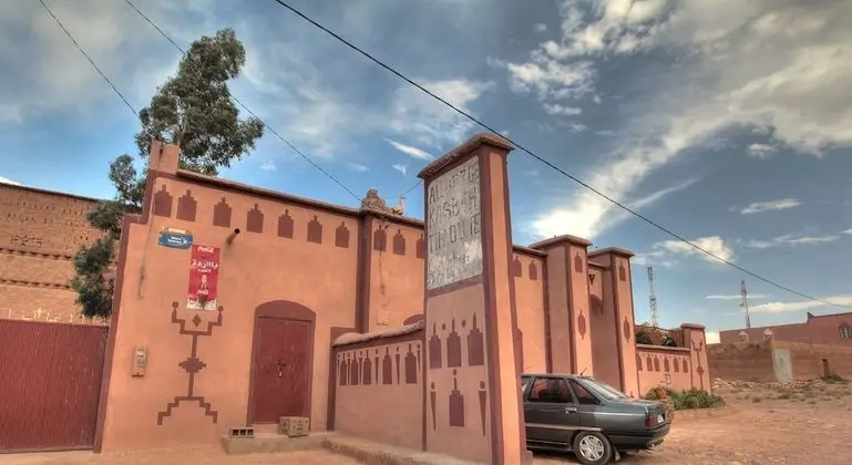 Auberge Tifaoute Kasbah - Dış Mekan