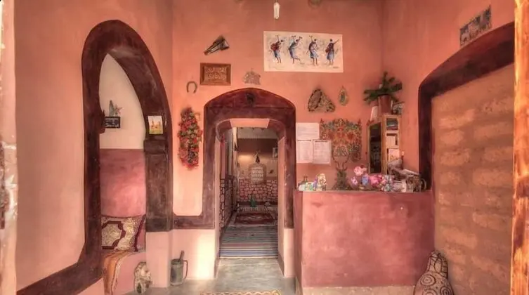Auberge Tifaoute Kasbah - Lobi