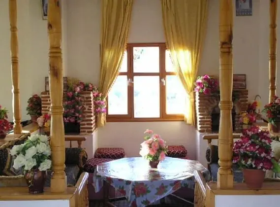 Auberge Toubkal - Lobi
