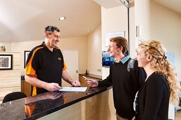 Auckland Airport Lodge - Lobi