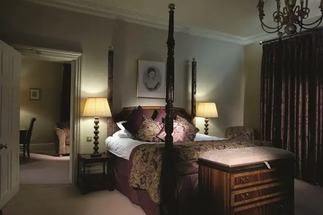 Audleys Wood Hotel .