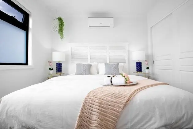 AUJOY 3 Bed Townhouse Burwood 1 - Oda