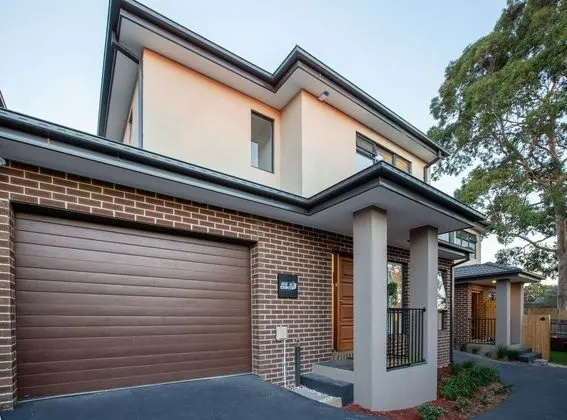 AUJOY 3 Bed Townhouse Burwood 3
