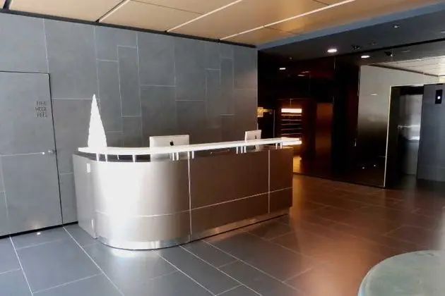 Aura on Flinders Serviced Apartment - Lobi