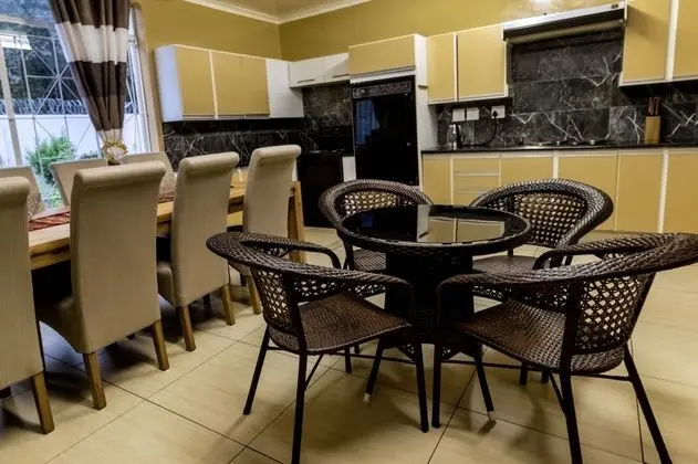Aura Guest House - Yerinde Yemek