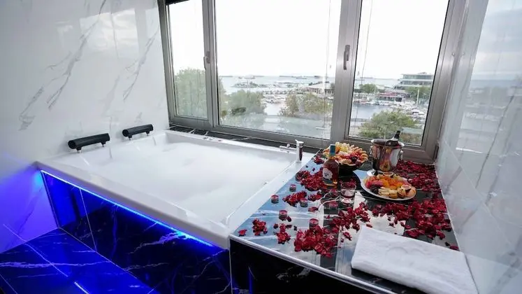 Aura Marina Hotel - Oda