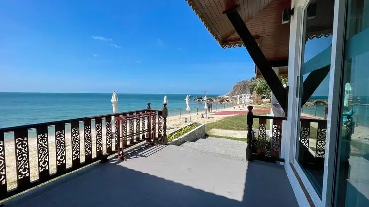 Aura Samui Best Beach Hotel - Plaj
