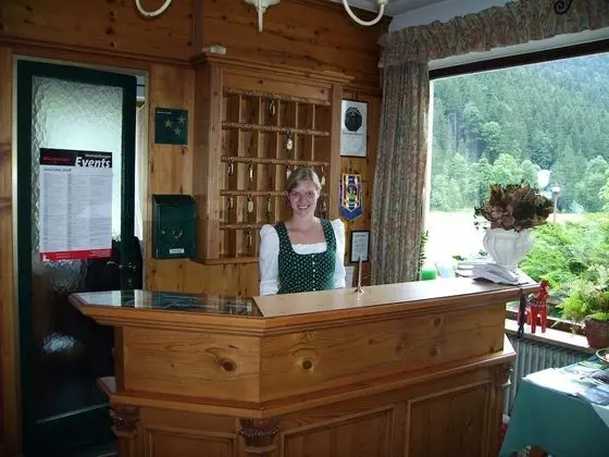 Hotel Aurach - Lobi