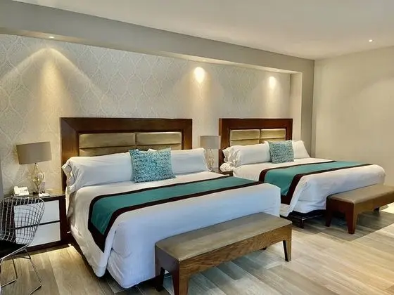 Áurea Hotel & Suites