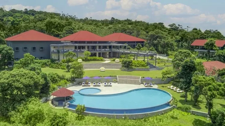 Aurika, Coorg - Luxury by Lemon Tree Hotels - Havuz
