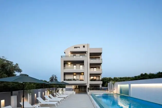 Aurora Apartments