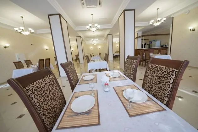 Hotel Aurora - Yerinde Yemek