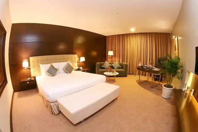 Aurora Hotel Plaza - Oda