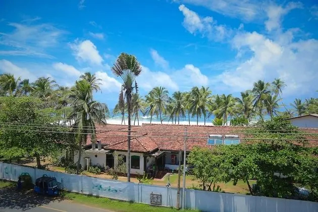 Aurora Hotel & Restaurant