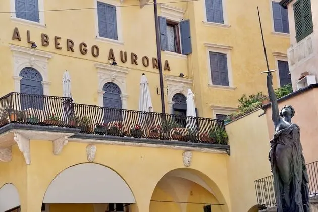 Hotel Aurora - Dış Mekan