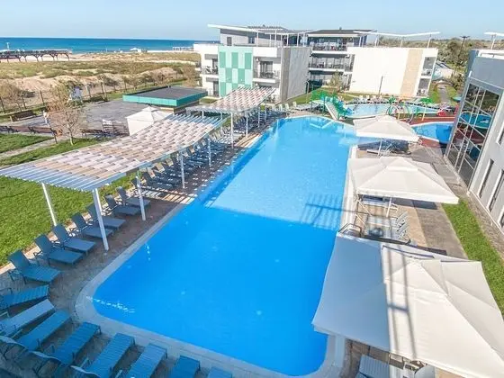 AURUM Family Resort & Spa - Havuz