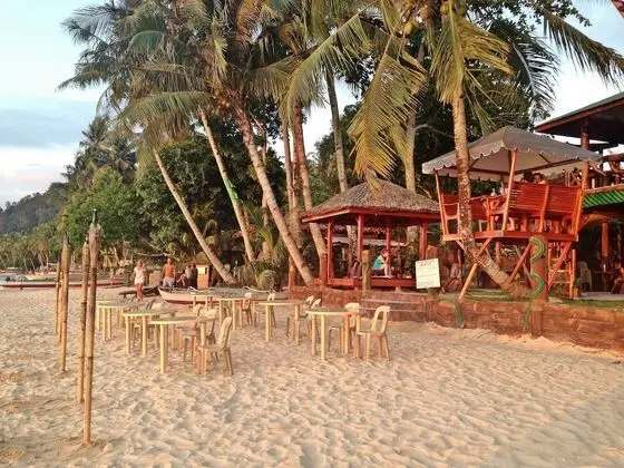 Ausan Beach Front Cottage and Restaurant - Yerinde Yemek