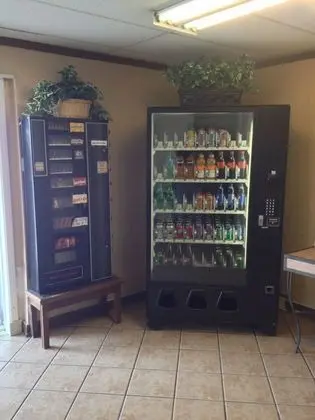 Austin Motor Inn - Lobi