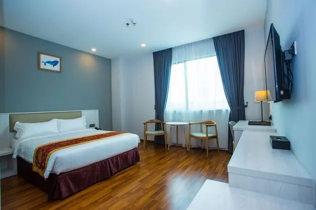 AUSTIN PARK HOTEL