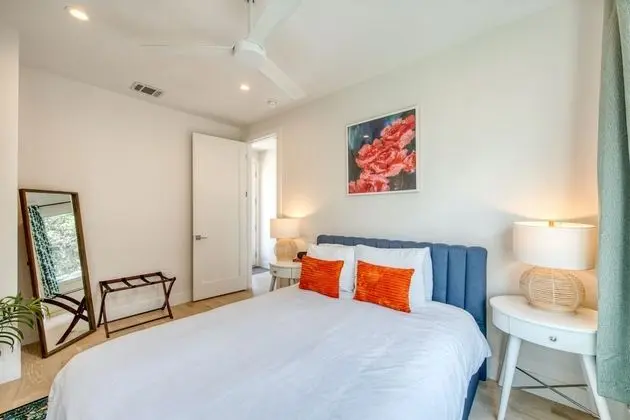 Austin Retreat - Unit B - Oda