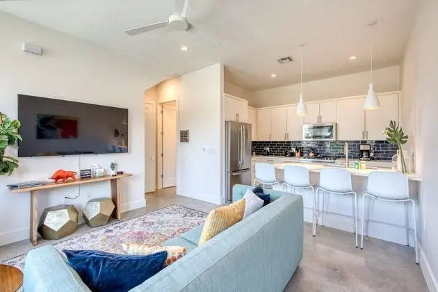 Austin Retreat - Unit B - Öne Çıkan Resim