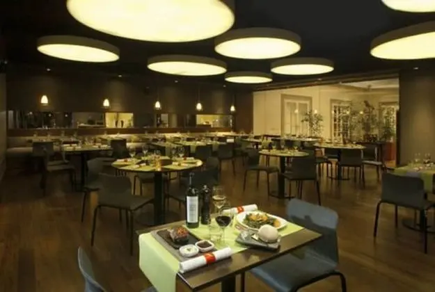 Austral Hotel - Yerinde Yemek