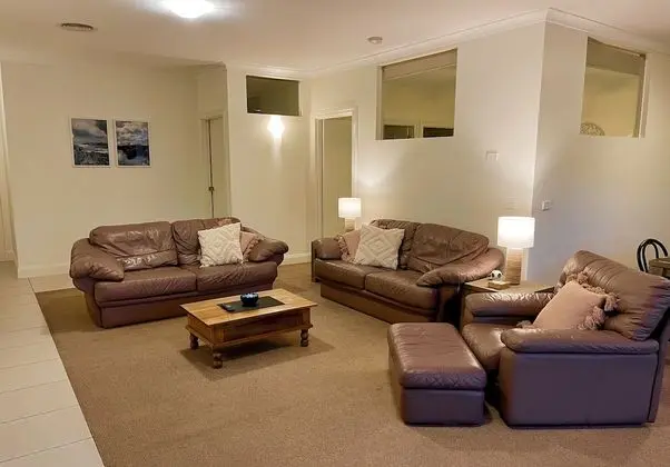 Austral Place 88 via Merri River - Mutfak