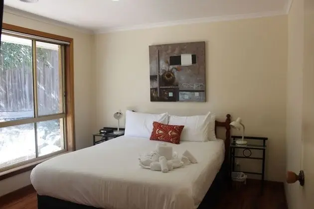 Australian Home Away at Doncaster Andersons Creek 2 - Oda
