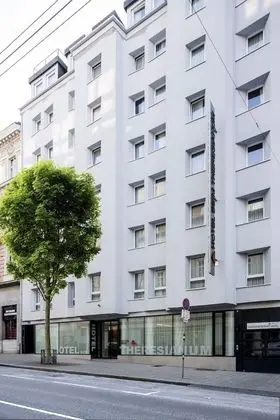 Austria Trend Hotel beim Theresianum - Dış Mekan