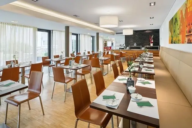 Austria Trend Hotel beim Theresianum - Yerinde Yemek