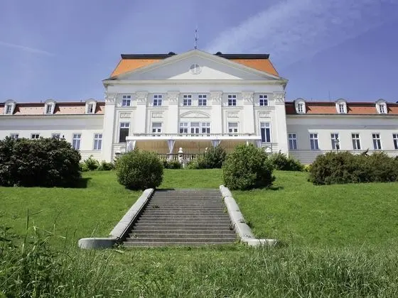 Austria Trend Hotel Schloss Wilhelminenberg - Dış Mekan