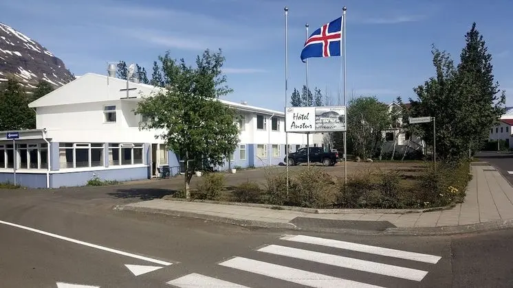 Hotel Austur