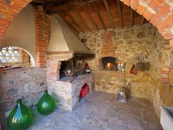 Authentic Holiday Home in Bucine With Swimming Pool - Dış Mekan