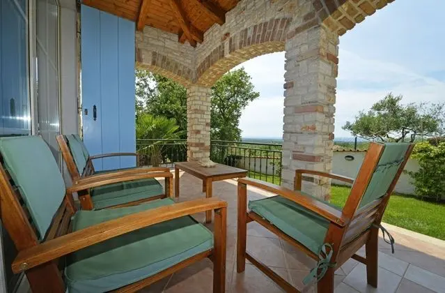 Authentic Holiday Home With Private Pool & Covered Terrace - Dış Mekan