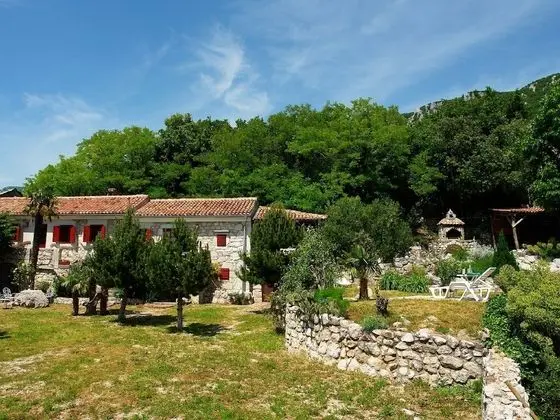 Authentic House With Pool & sea View Surrounded by Amazing Nature