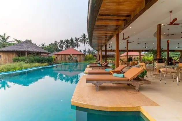 Authentic Khmer Village Resort - Havuz